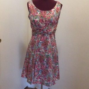 Sleeveless print dress